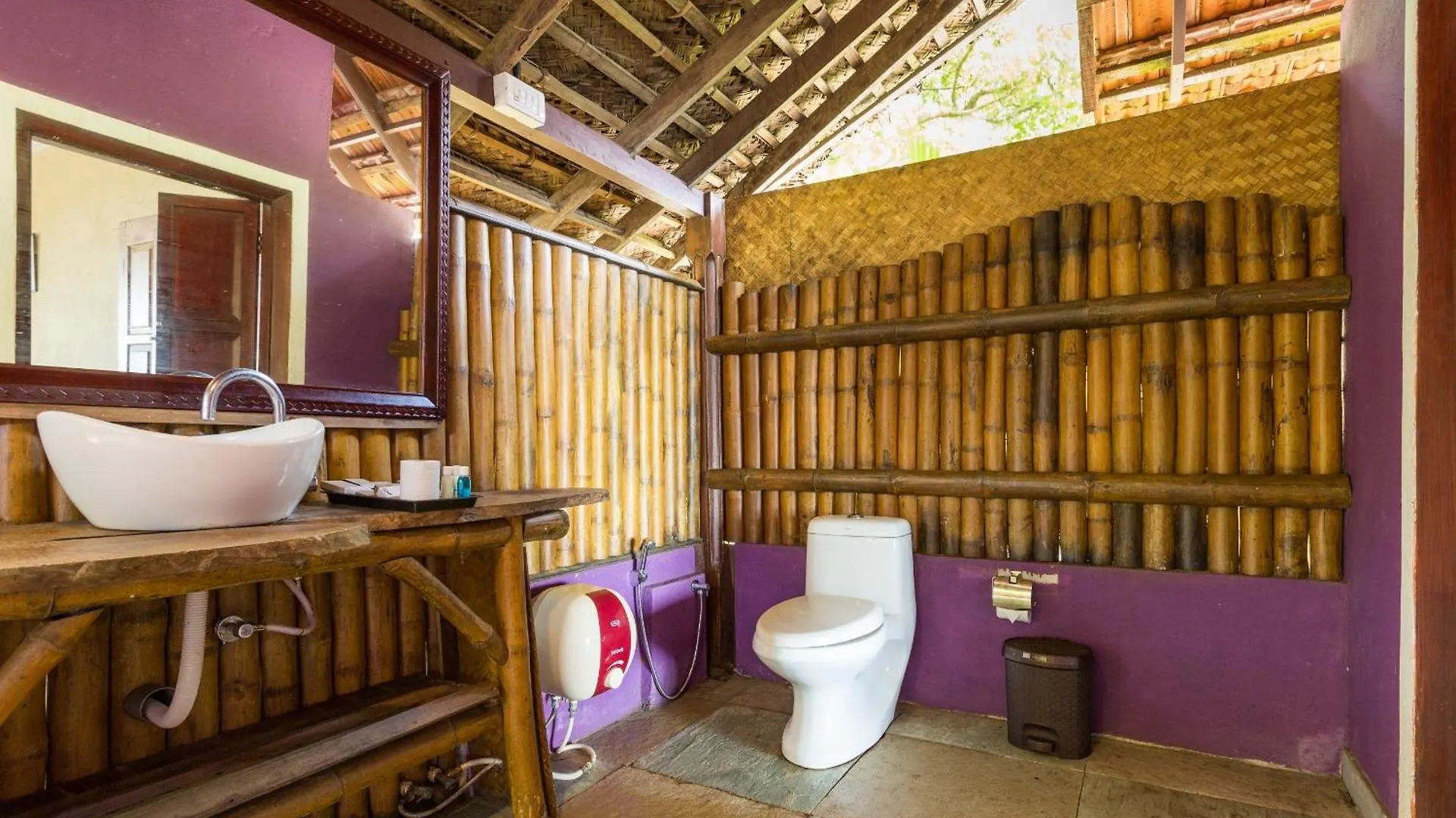 Azure Tides Marari Hotel Mararikulam Resort